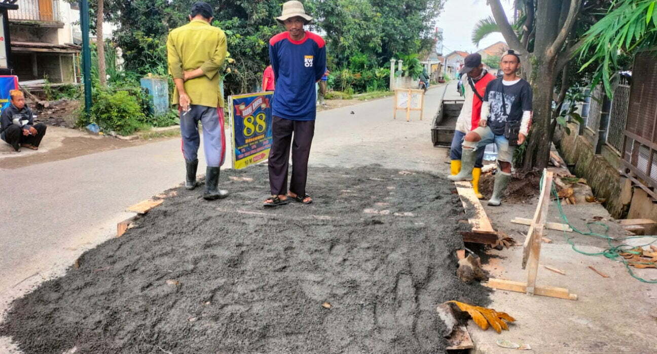 Proyek Pembangunan Gorong-Gorong Jalan Rancasabir Di Desa Malakasari Hiraukan Keterbukaan Informasi Publik (KIP)