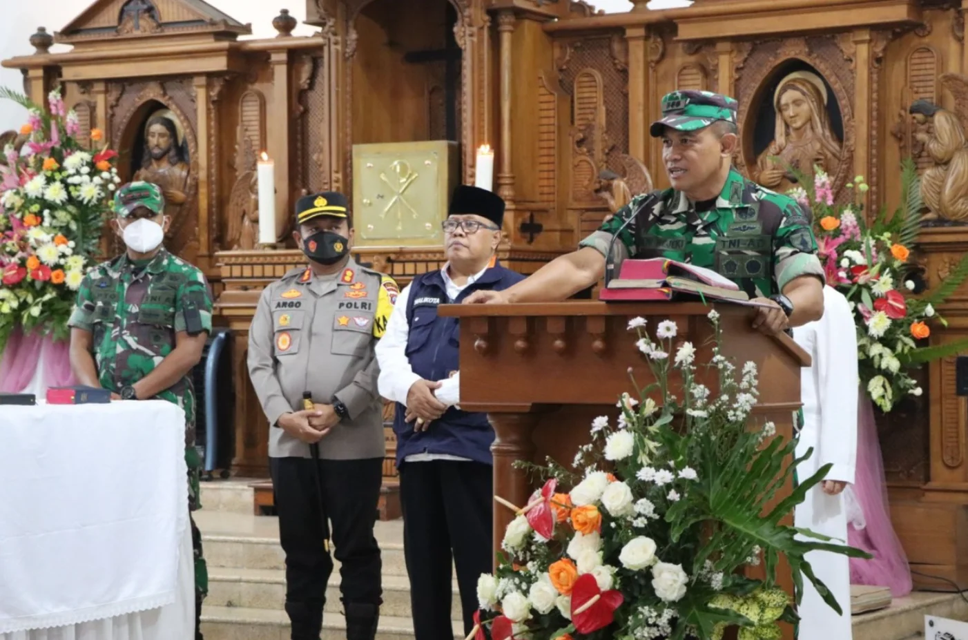 Pastikan Aman, Danrem 081/DSJ Di Dampingi Forkopimda Kunjungi Sejumlah Gereja Di Wilayah Kota Blitar