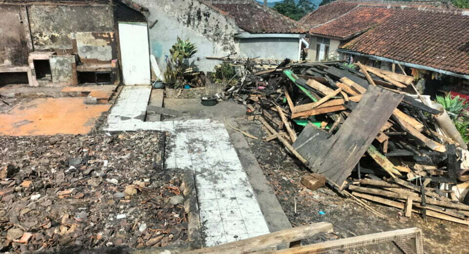 Tahun Baru Di Desa Alam Endah Satu Rumah Di Lahap Si Jago Merah