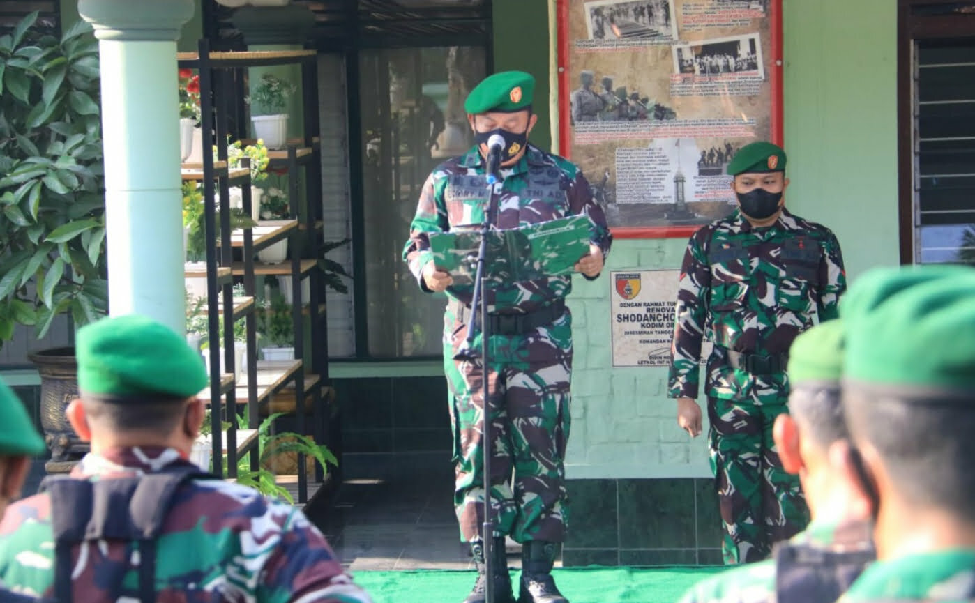 Pimpin Upacara Bendera Tujuh Belasan, Kasdim 0808/Blitar