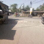 Kompak, Anggota Koramil Bakung Dan Warga Masyarakat Gelar Kegiatan Kerja Bakti Bersama