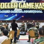 Danramil 2407/DAYEUHKOLOT Memberi Bantuan Sembako Kepada Warga Binaanya