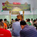 Kompak, Babinsa Koramil Gandusari Dan Warga Masyarakat Gelar Gotong Royong Bersama