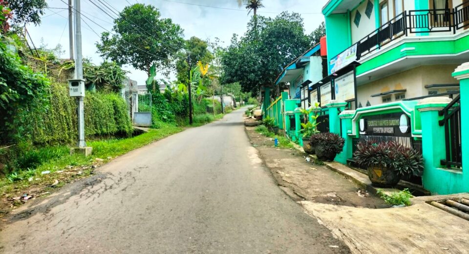 Tidak Adanya Lampu Penerangan Jalan Di Desa Mangun Jaya