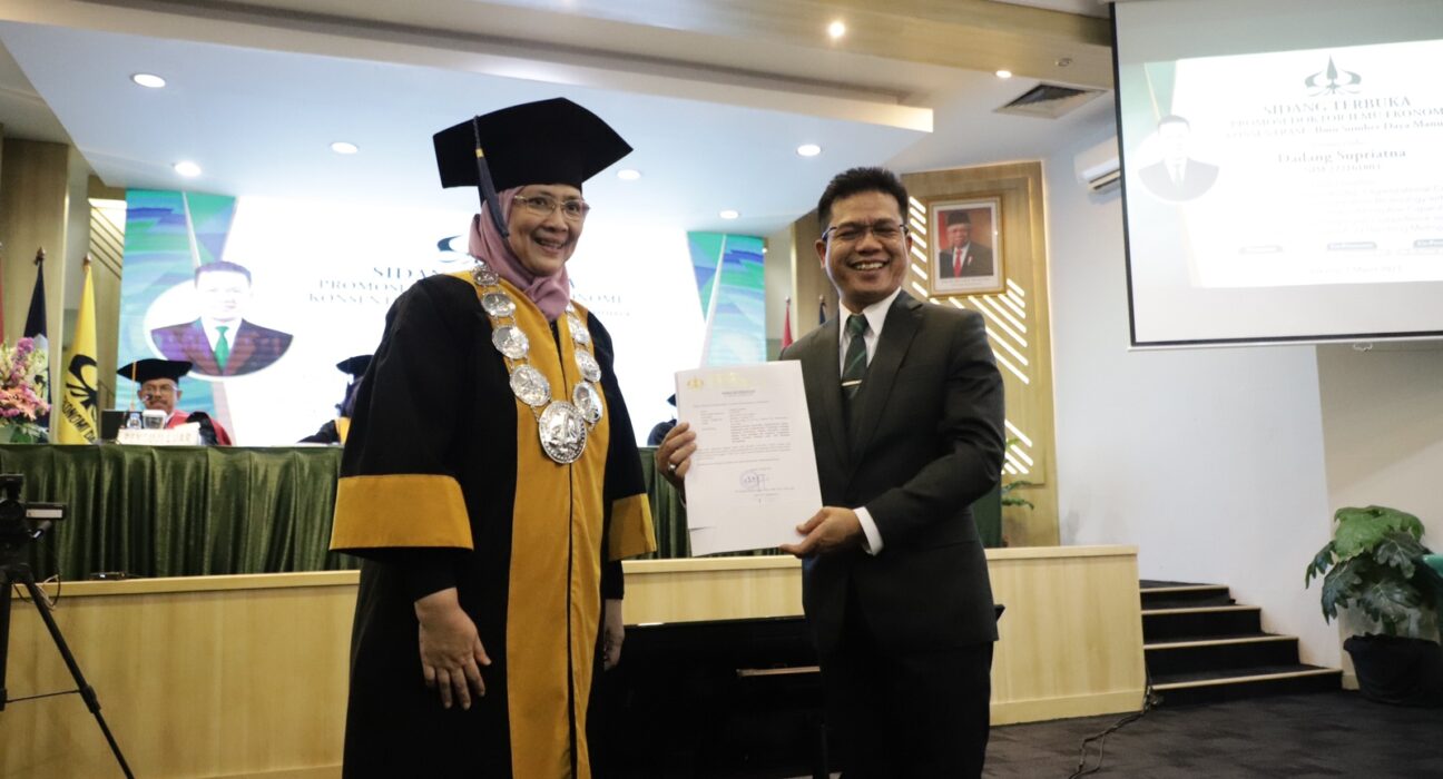 Sidang Terbuka Promosi Doktor Ilmu Ekonomi Konsentrasi Ilmu Sumber Daya Manusia
