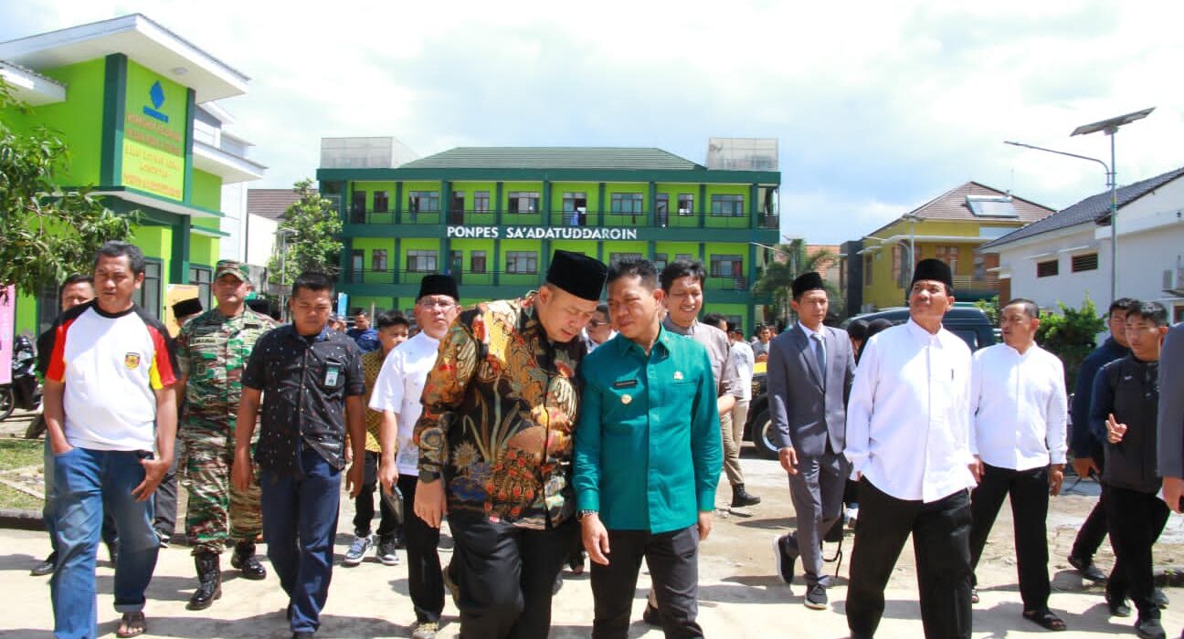 Dr H. Dadang Supriatna Resmikan SMP Habibi Bina Candikia Bersama Ketua Fraksi PKB DPR.Ri Dr.H.Cuncun Ahmad Syamsurijal