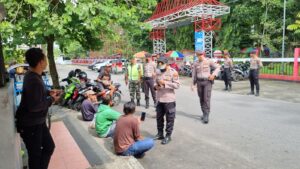 Jaga Kamtibmas Agar Tetap Kondusif, Anggota Kodim 0808/Blitar Laksanakan Patroli Bersama
