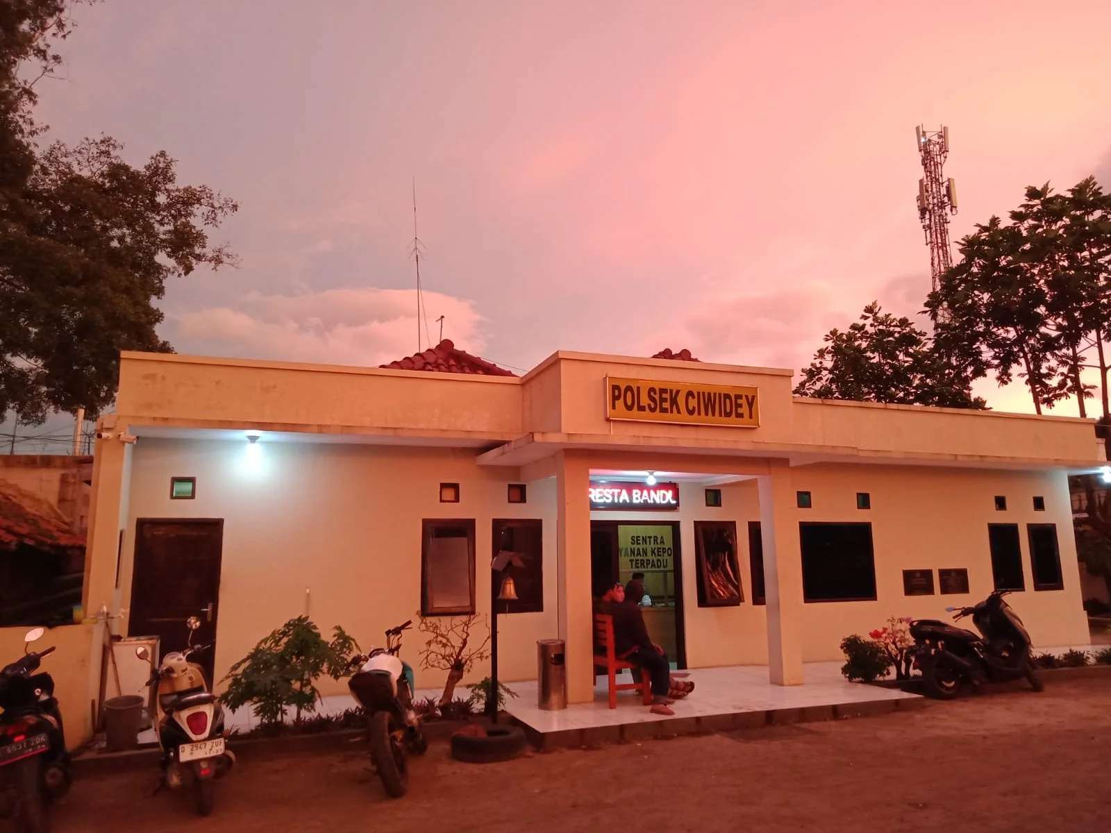 Polsek Ciwidey Berhasil Meredam Aksi Kekecewaan Peserta Event Ranca Upas Camping Adventure Explore
