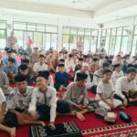 Cegah Penyebaran Penyakit Mulut Dan Kuku, Babinsa Koramil Doko Cek Hewan Ternak Milik Warga Binaannya