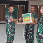 Untuk Mewujudkan Lingkungan Yang Bersih Dan Asri, Babinsa Koramil Panggungrejo Bersama Warga Masyarakat Gelar Jumat Bersih