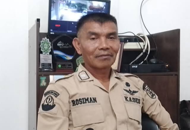 Kades Cukang Genteng Rosiman