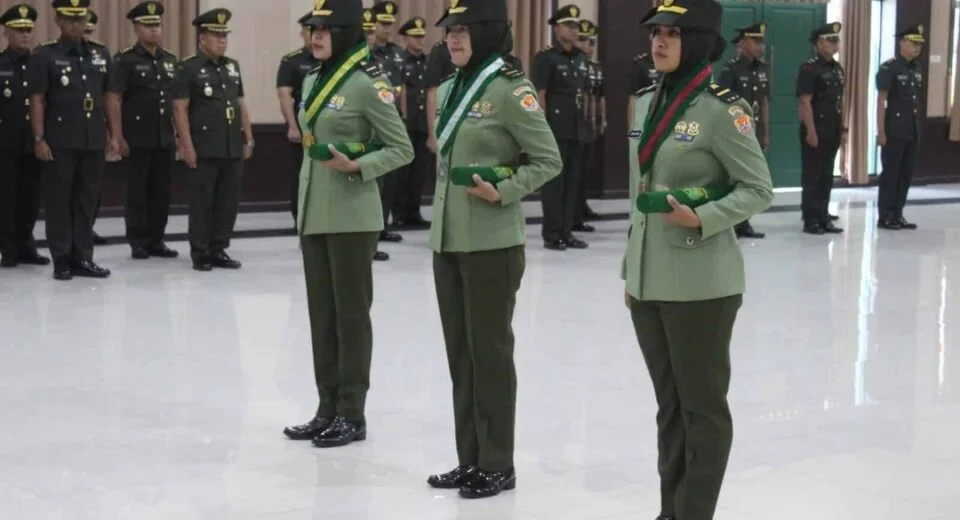 Wakil Direktur Keuangan Angkatan Darat Penutupan Siswa Dikcabpaku Abit Diktukpa TNI AD Gel II TA. 2023