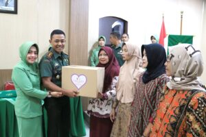 Dandim 0808/Blitar, Berikan Pengarahan Kepada Anggota Persit KCK Cabang XXII