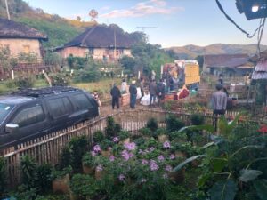 Kp. Persil Sangat Kental Budaya Gotong Royong Saat Pindahan Rumah
