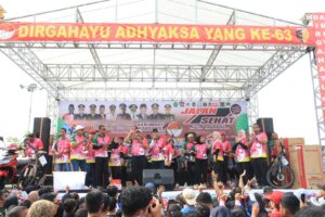 Dandim 0808/Blitar Bersama Ketua Persit KCK Cabang XXII, Ikut Meriahkan Hari Bhakti Adhyaksa Ke 63 Tahun 2023