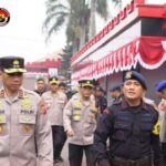 Terjun Langsung Ke Lapangan, Babinsa Koramil Wonodadi Bantu Rehab Rumah Warga Kurang Mampu