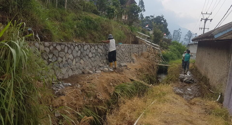 Proyek Siluman Muncul Di Desa Alamendah