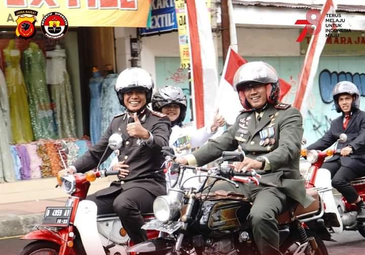 Kendarai Bekjul (Bebek Tujuh Puluh), Kapolres Banjar Berboncengan dengan Wali Kota Banjar Hadiri Acara Pemberian Remisi