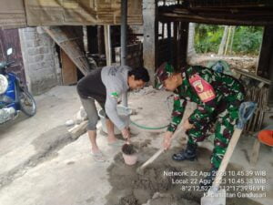 Senantiasa Berbuat Baik, Babinsa Koramil Gandusari Bantu Atasi Kesulitan Warga Binaannya