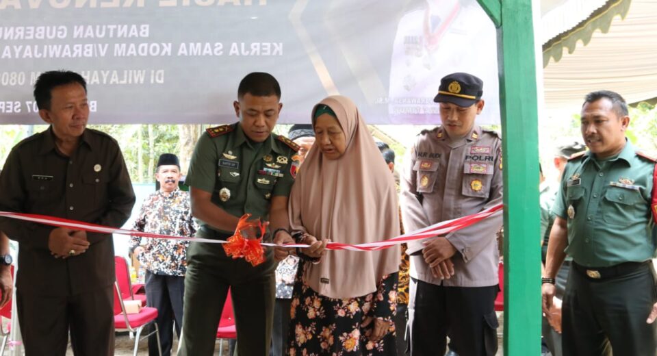 Ikuti Kegiatan Penutupan Serentak Renovasi Rutilahu TA. 2023 Secara Virtual, Dandim 0808/Blitar Gelar Baksos