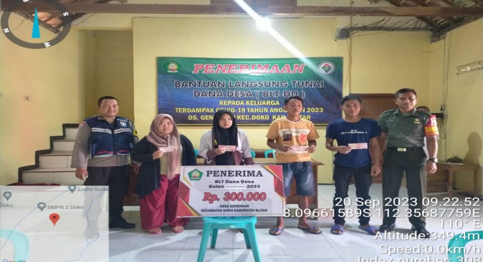 Pastikan Berjalan Lancar, Babinsa Koramil Doko Dampingi Kegiatan Penyaluran BLT DD