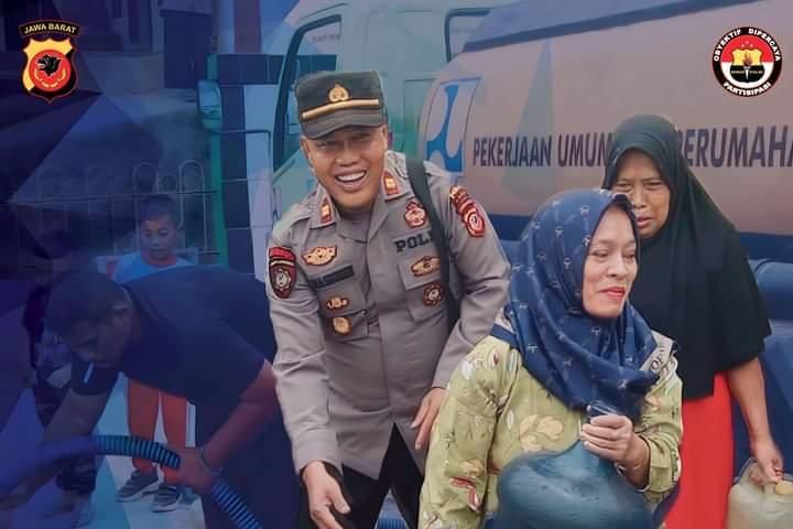 Polres Garut Kembali Salurkan Air Bersih Untuk Warga Singajaya
