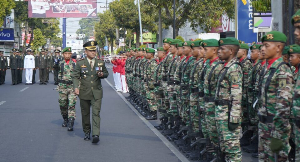 Dandim 0808/Blitar Pimpin Upacara Peringatan HUT Ke -78 TNI Tahun 2023