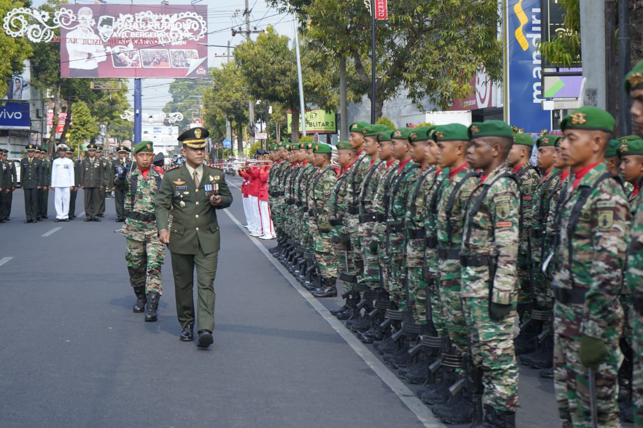 Dandim 0808/Blitar Pimpin Upacara Peringatan HUT Ke -78 TNI Tahun 2023