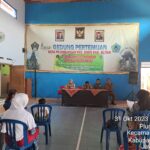 Bati Bakti TNI Koramil Kesamben, Pimpin Upacara Bendera Dan Berikan Pengarahan Kepada Siswa Siswi SMPN 1 Kesamben