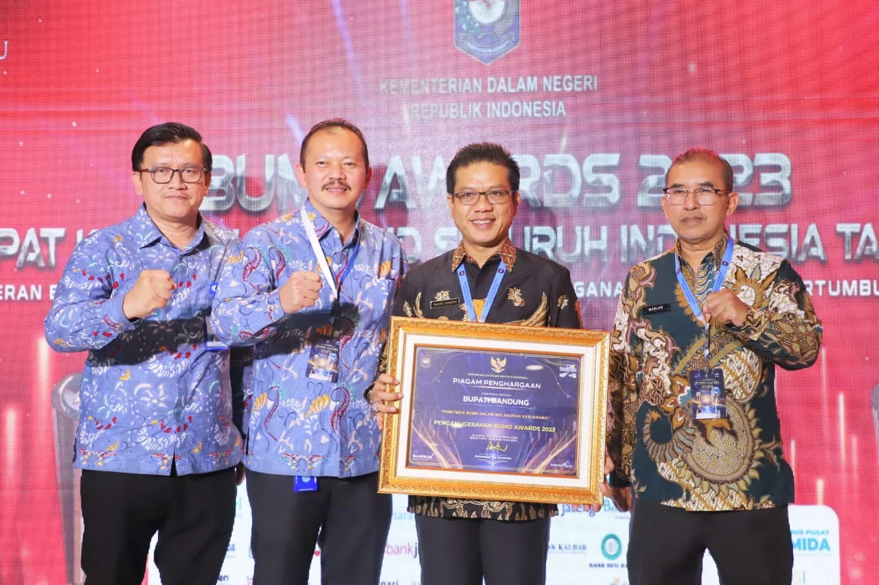 Bupatia Bandung Raih BUMD Awards 2023