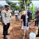 Selain Terkesan Mangkrak Pembangunan Jembatan Sungai Cikeruh di Desa Tegal Luar Indikasi Rugikan Warga Sekitar