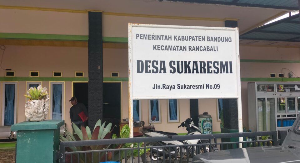 TPT Desa Sukaresmi Roboh Akibat Kontruksi Jelek