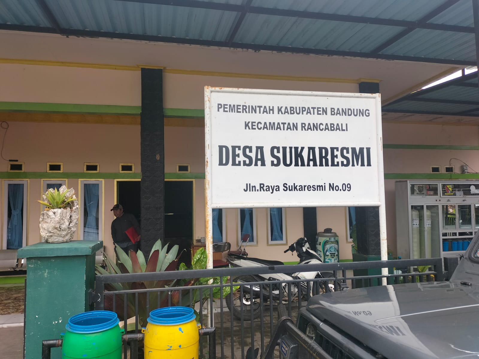 TPT Desa Sukaresmi Roboh Akibat Kontruksi Jelek