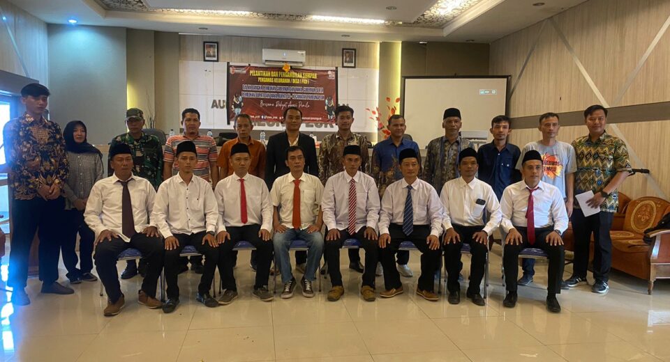 Pameungpeuk Garut Panwascam Lantik 8 Panitia Pengawasan Pemilu Kelurahan/Desa (PKD) Untuk Pilkada 2024