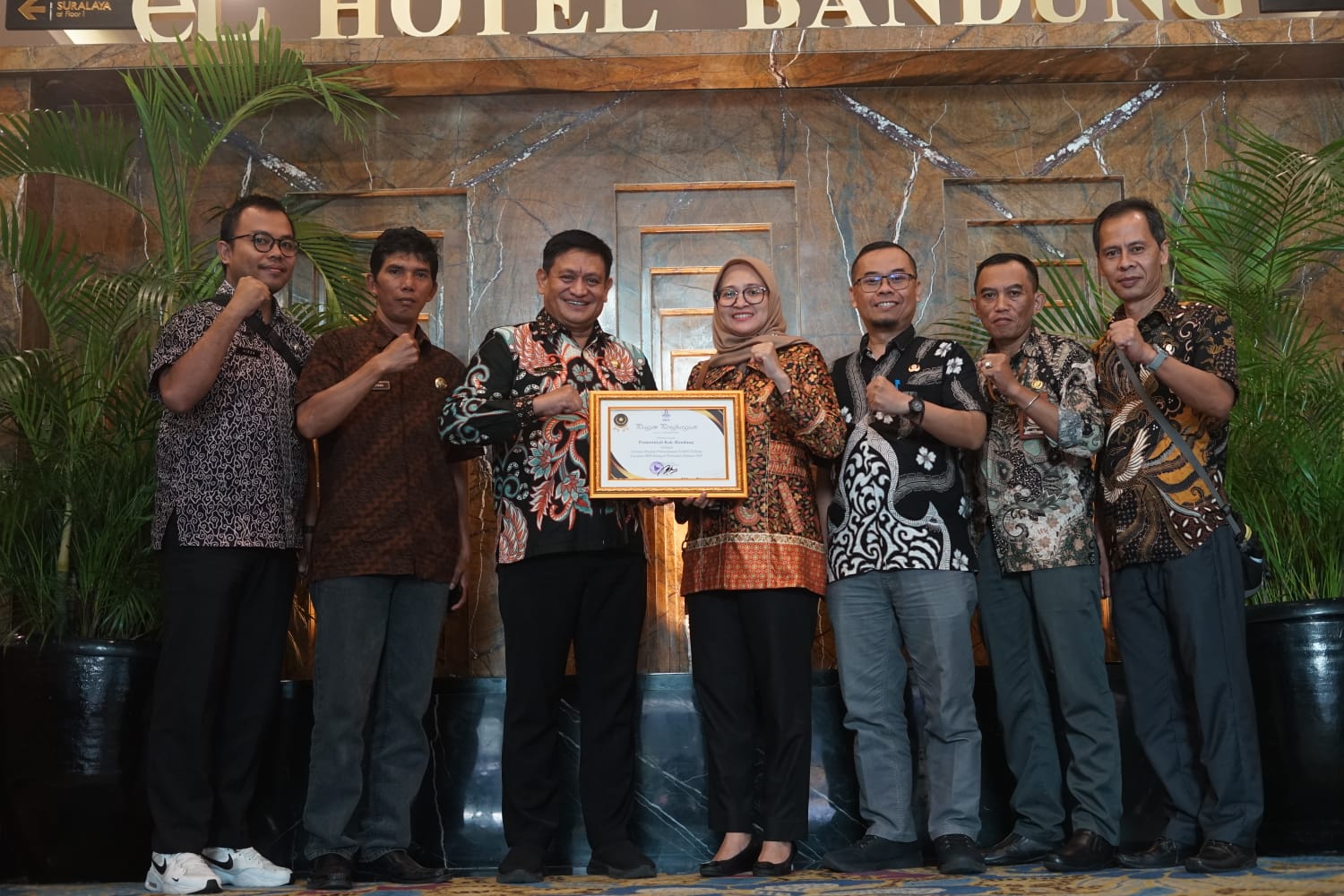 Optimal Manfaatkan Layanan SKK, Kabupaten Raih Penghargaan Dari BKN RI