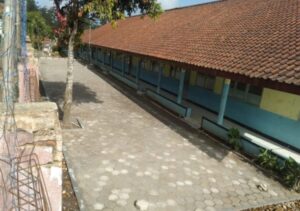 Lagi-Lagi Proyek Paping Blok Siluman Di SDN Sindang Reret Kec Ranca Bali Kab Bandung