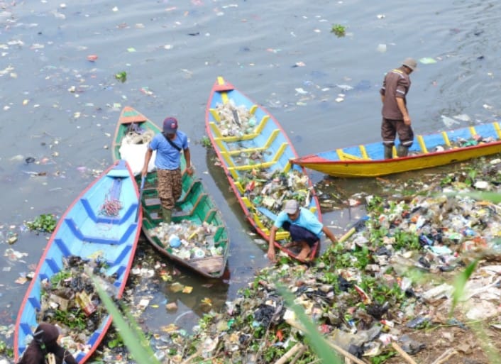 Kang DS Tunjukkan Komitmen Tinggi Atasi Persoalan Sampah Citarum
