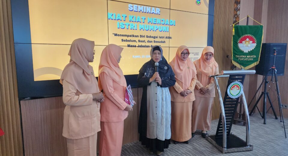 Lina Nurdin Yana : Dukungan Istri ASN Penting untuk Kinerja Suami