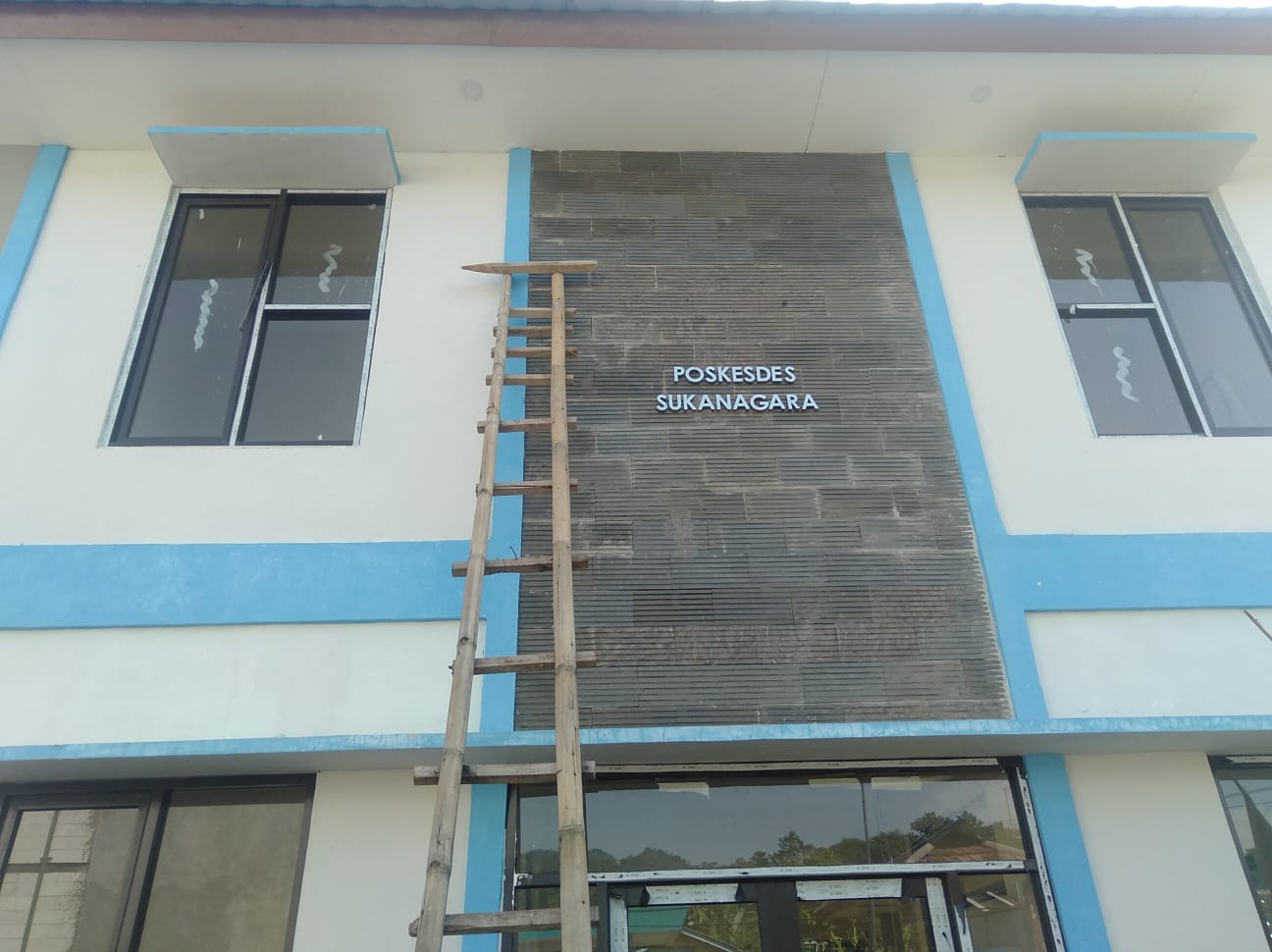 Mangkrak Pembangunan Poskesdes Desa Sukanagara