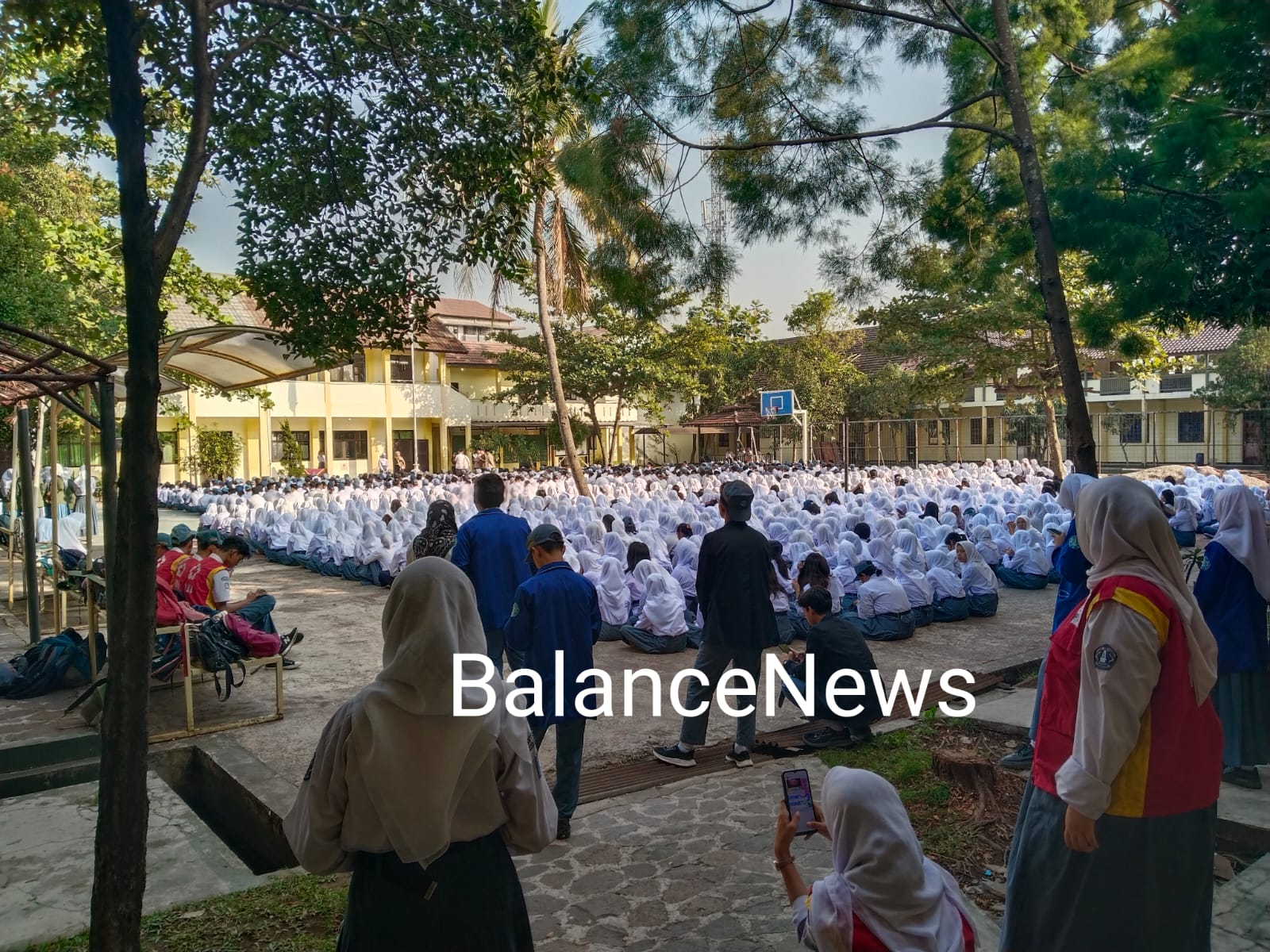 SMAN 1 BALEENDAH UNTUK KELAS 10 ADAKAN GIAT UPACARA