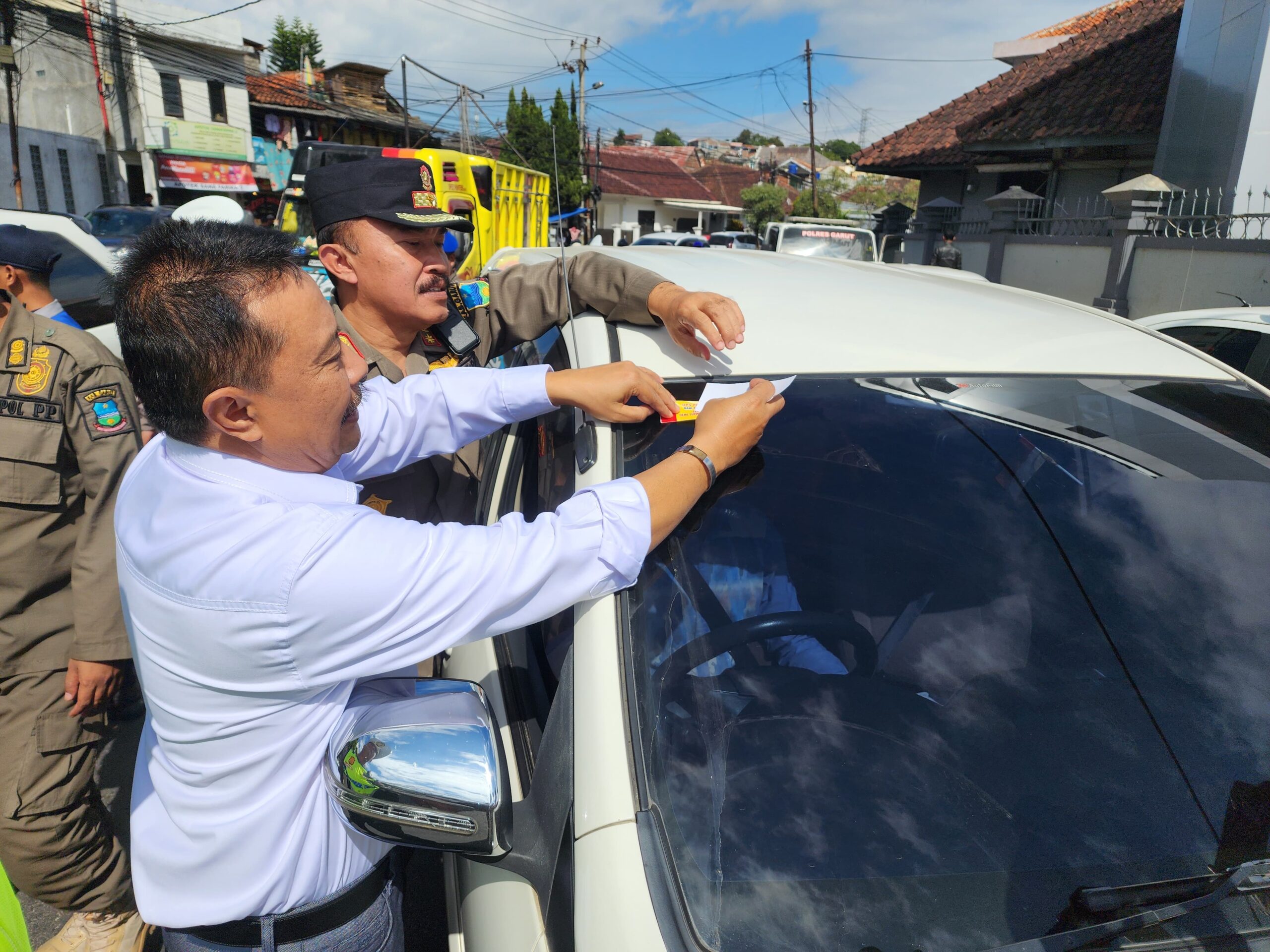Parkir Liar Jadi Sorotan Pj. Bupati Garut dalam Operasi Patuh Lodaya 2024