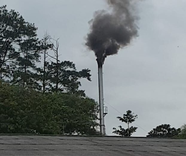 Warga RW 09 Kelurahan Palasari Keluhkan Asap Batu Bara Pabrik Texstil AMD