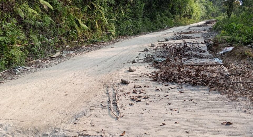 Indikasi Adanya Korupsi Pembangunan Rabat Beton JL Penghubung Desa Sukamulya & Desa Cisaranten