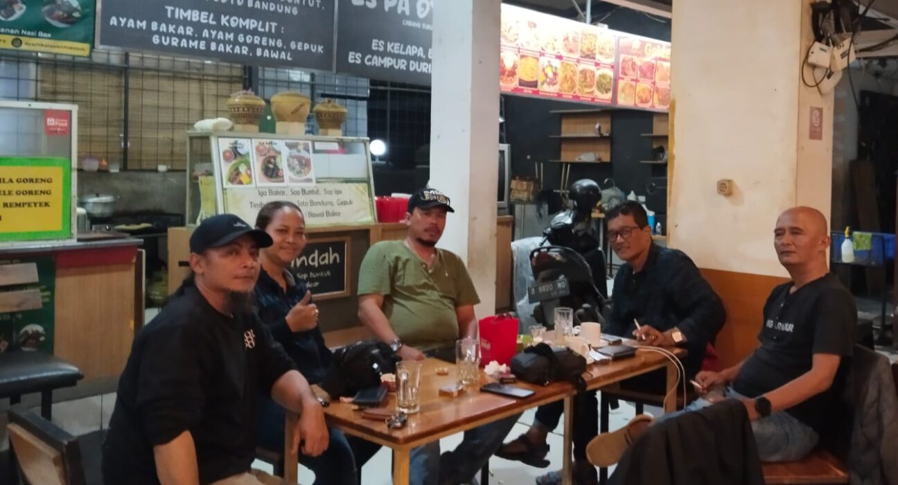 Setelah Viral Di Beberapa Media Online, Akhirnya Mr.V Angkat Bicara Terkait Penjualan Whiteboard Pada Sekolah Di Kabupaten Bandung