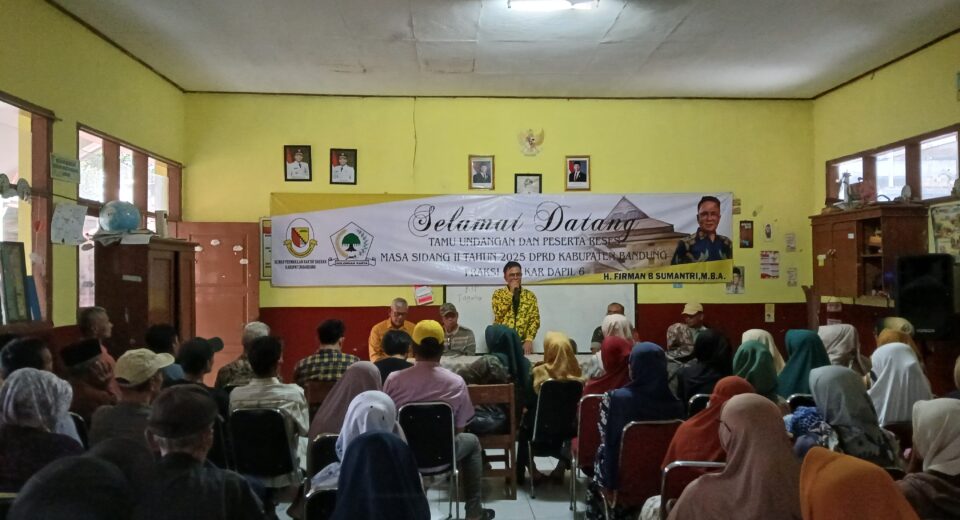 Wakil Ketua DPRD Kabupaten Bandung H. Firman B Sumantri Gelar Reses Di Kelurahan Andir