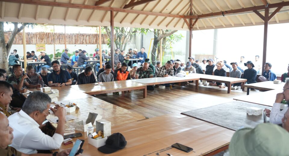 Paguyuban Petani Rahayu Tolak PDAM Rencana Pengambilan Air Dari Sungai Citarum