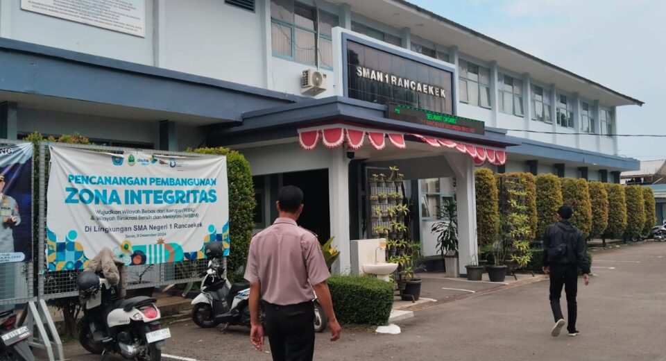 Diduga Oknum Kepsek SMUN 1 Rancaekek Ancam Wartawan Sewa Preman