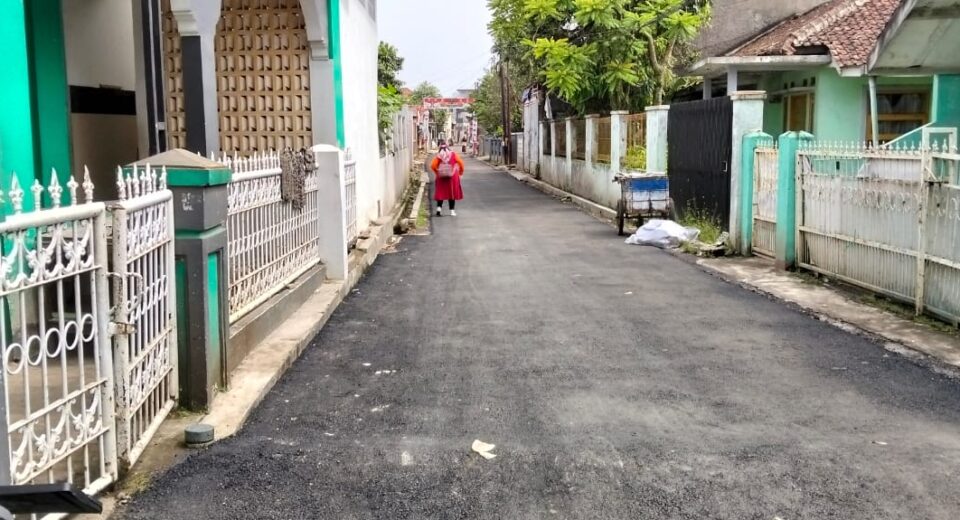 Pelaksana Pembangunan Rehabilitas Jalan Desa Bojongmalaka Terealisasi