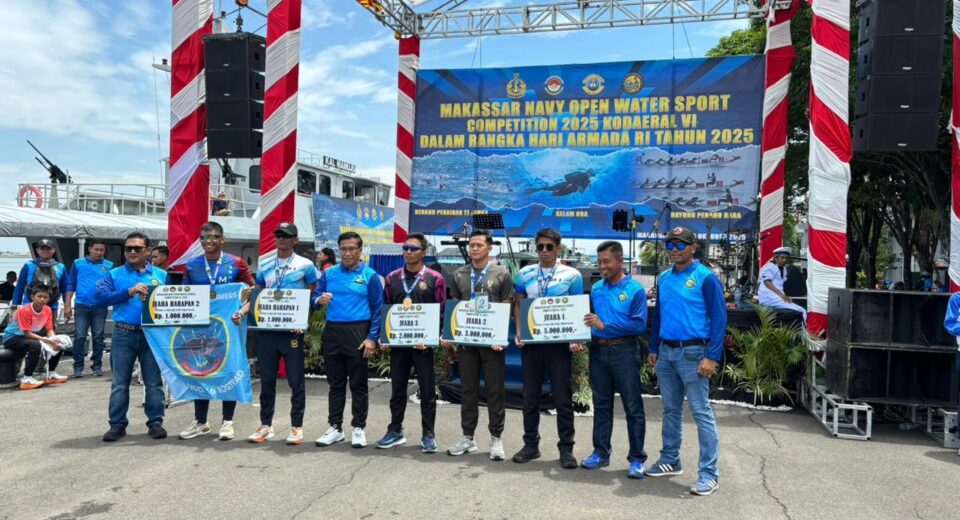 Prajurit Kodam III/Slw Raih Juara Makassar Navy Open Water Sport Competition 2025