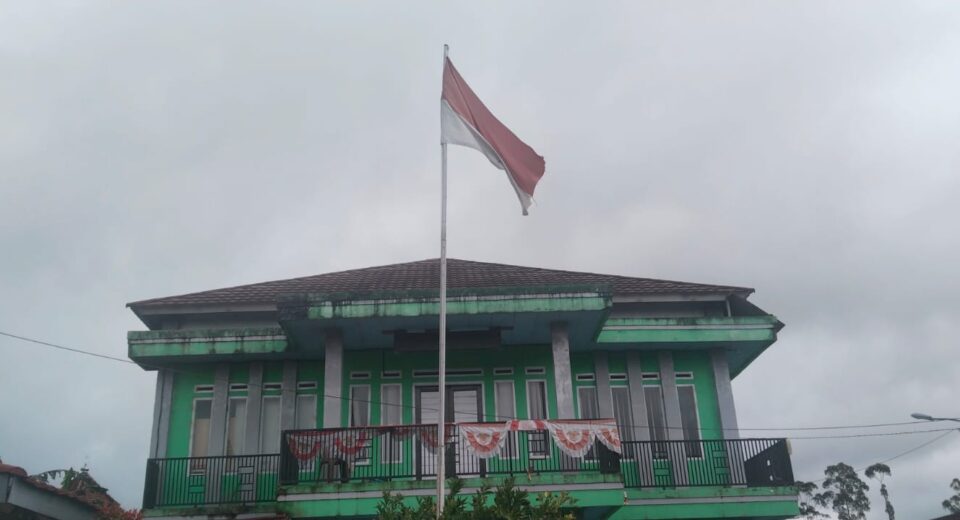 Pemerintahanan Desa Neglawangi Kec Kertasari Kurangnya Rasa Nasionalisme